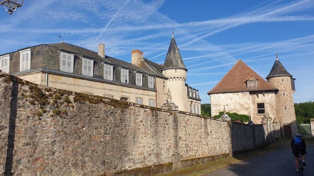 Ce n'est pas le château de Ligoure