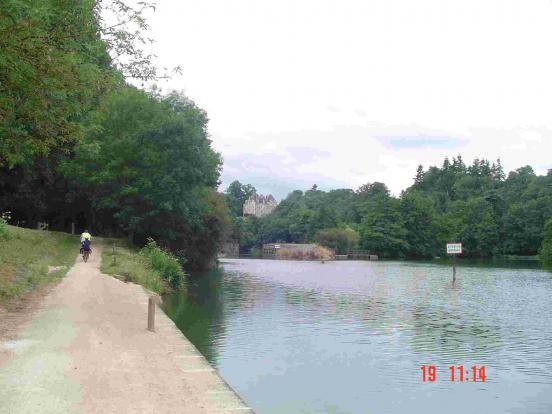 Halage de la Mayenne