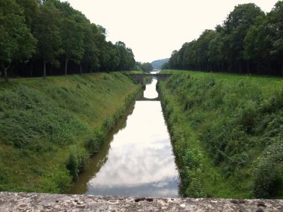 Le canal en tranchée