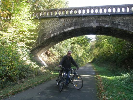 sous le pont ...