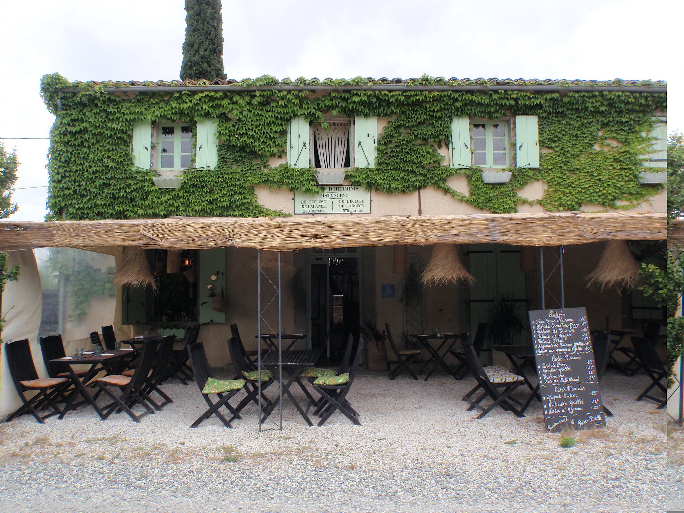 Ecluse Herminis et son restaurant