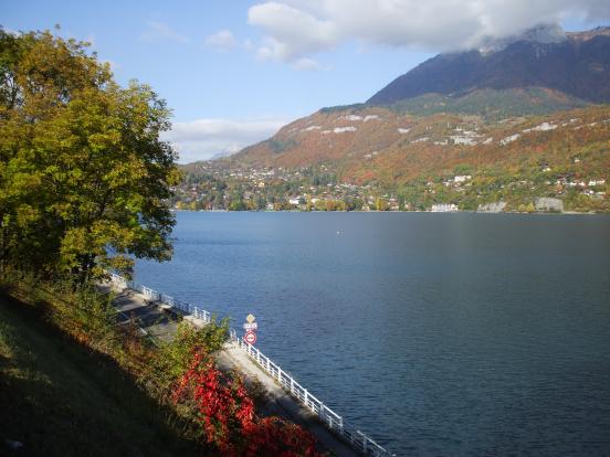 Vue sur le lac