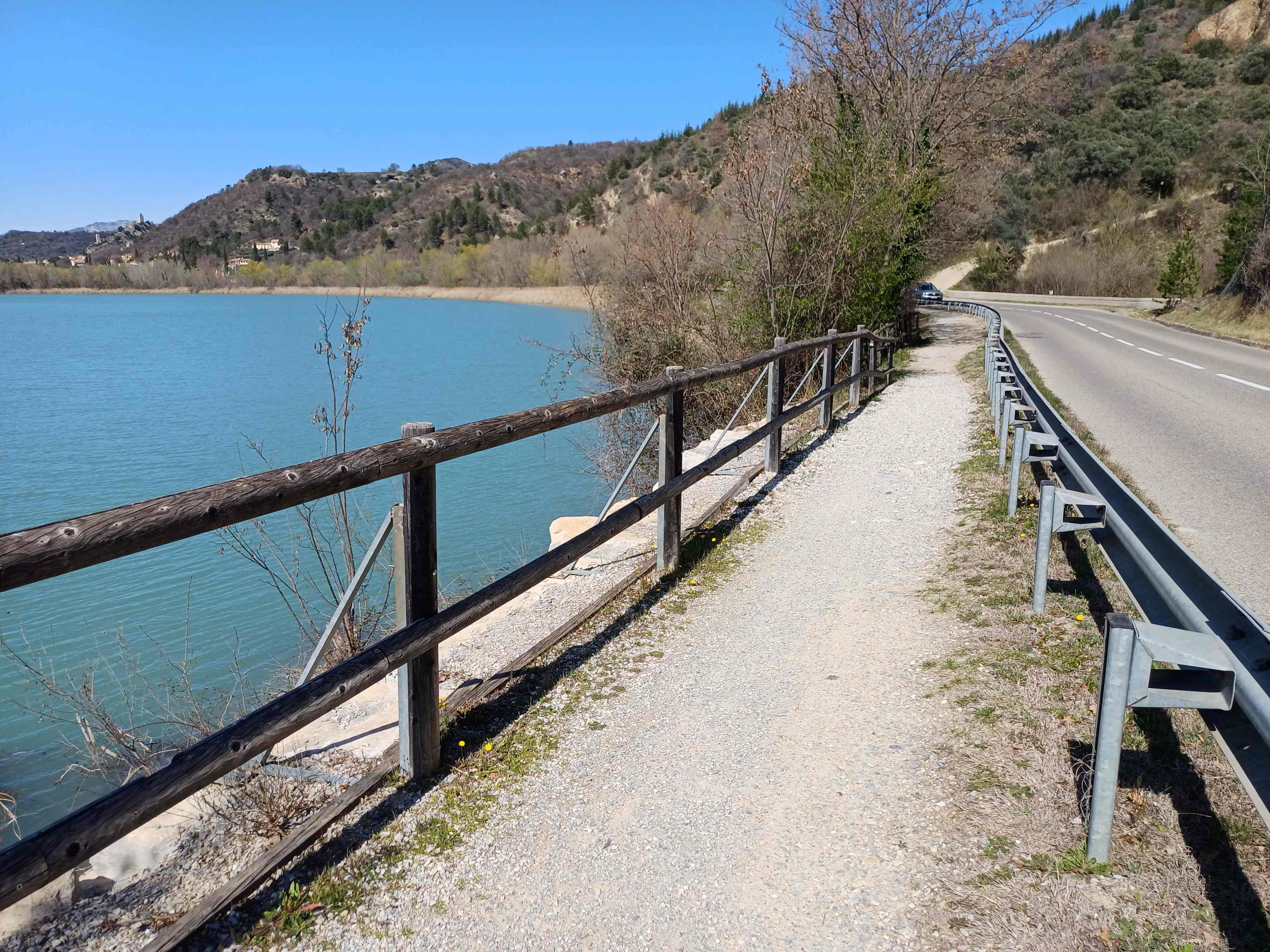 Le sentier du Tour du Lac