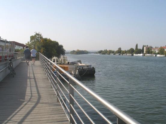 Sous le pont de Bezons