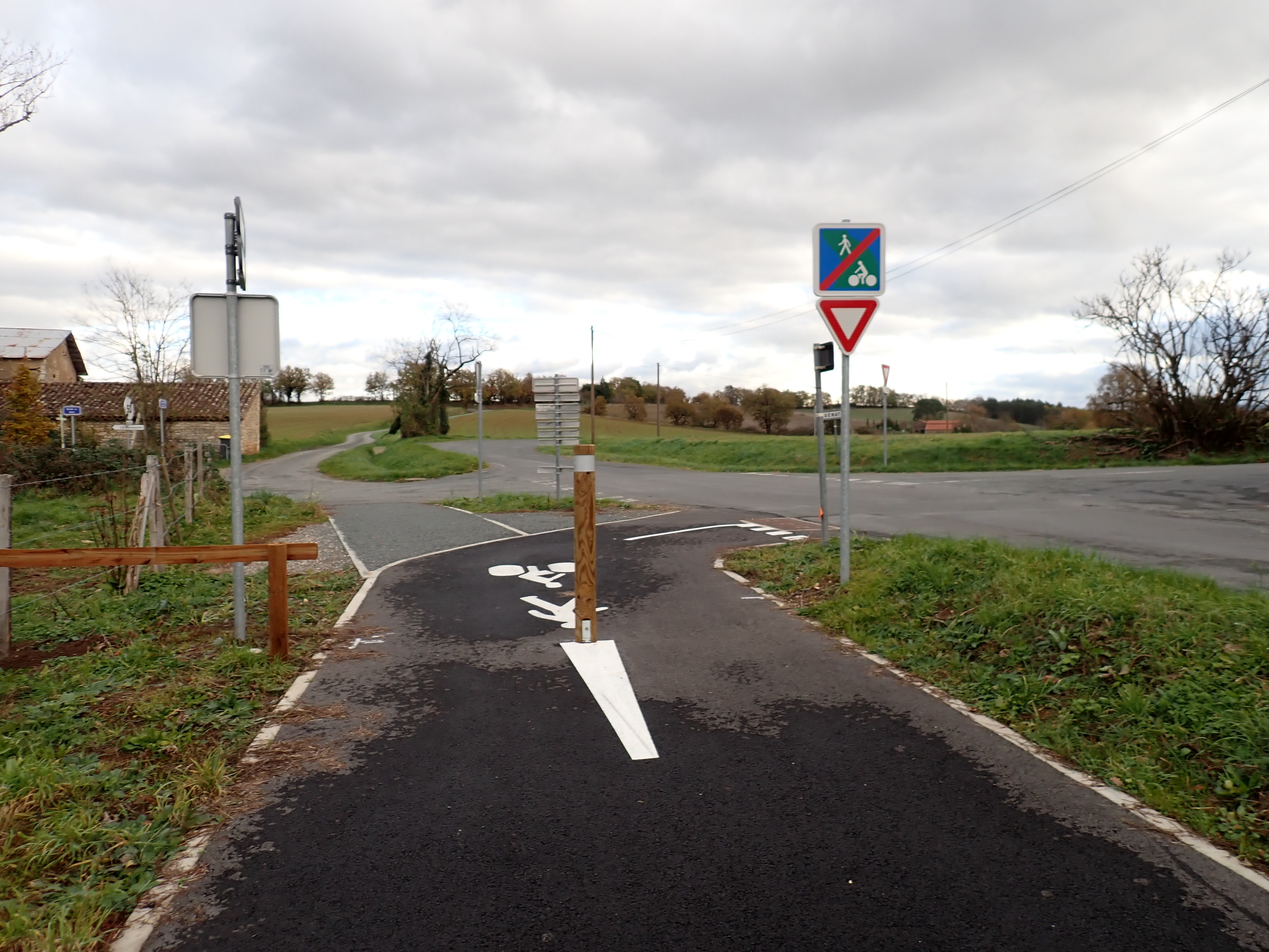 Début-fin carrefour Chemin des Aubépines