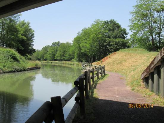 Canal latéral à la Loire