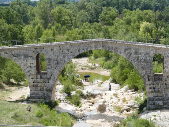 Pont Julien