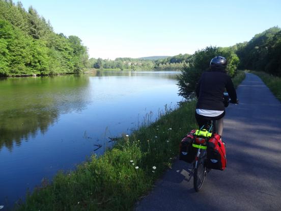 Etang au bord du canal