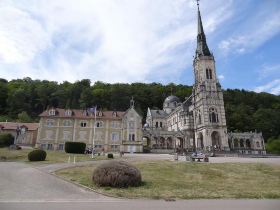 Basilique St-Jeanne d'Arc