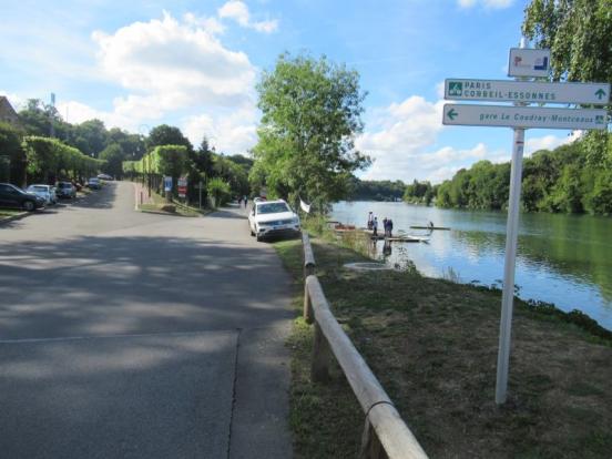 Le Coudray-Montceaux