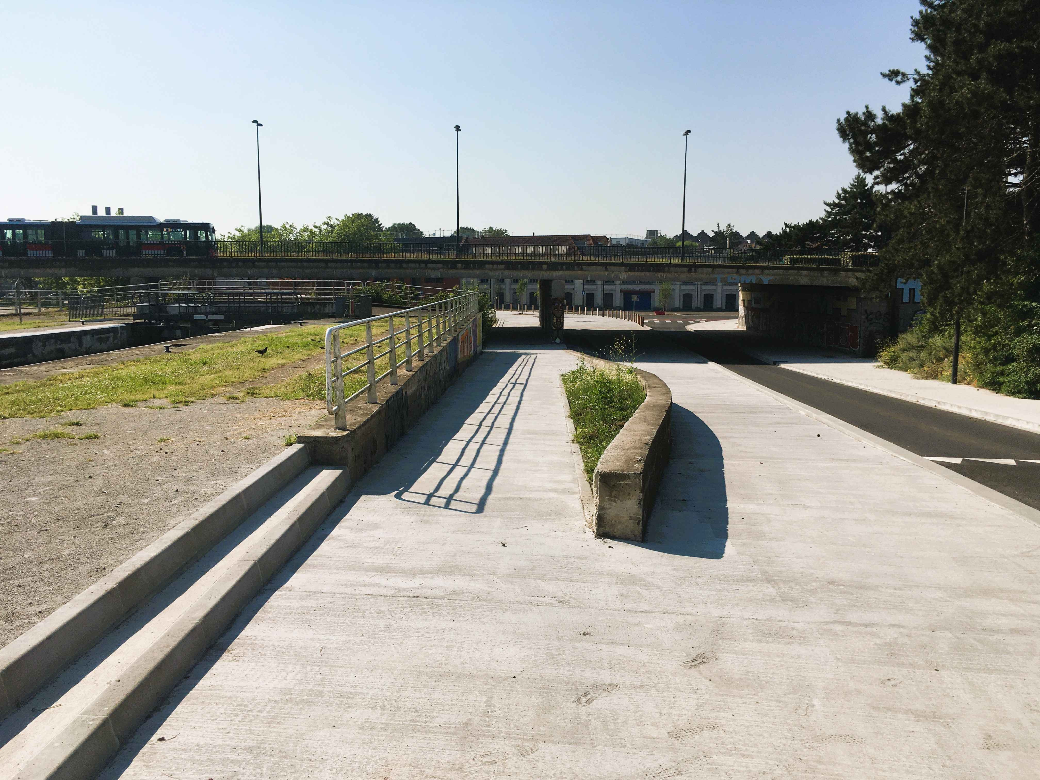 Passage sous le pont Nyckes