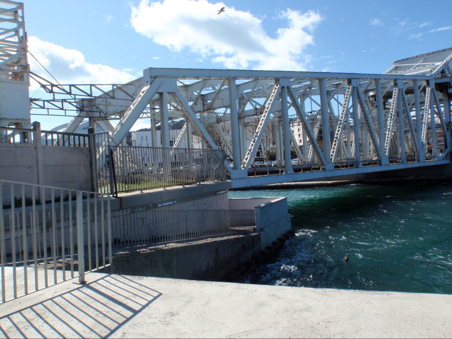 Pont tournant