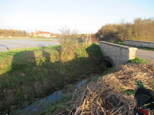 rigole et abbaye de Limon