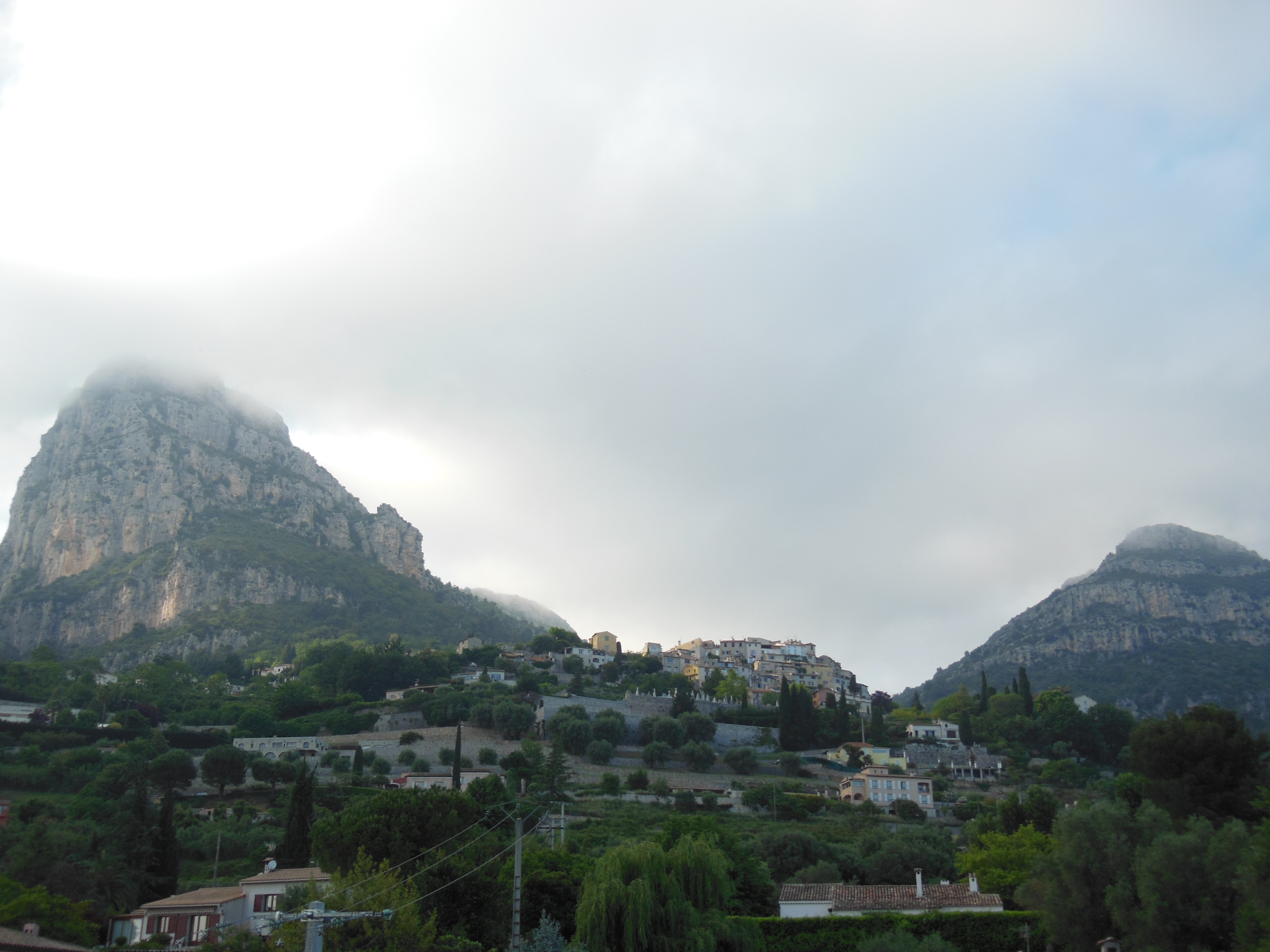 La chaîne des Baous