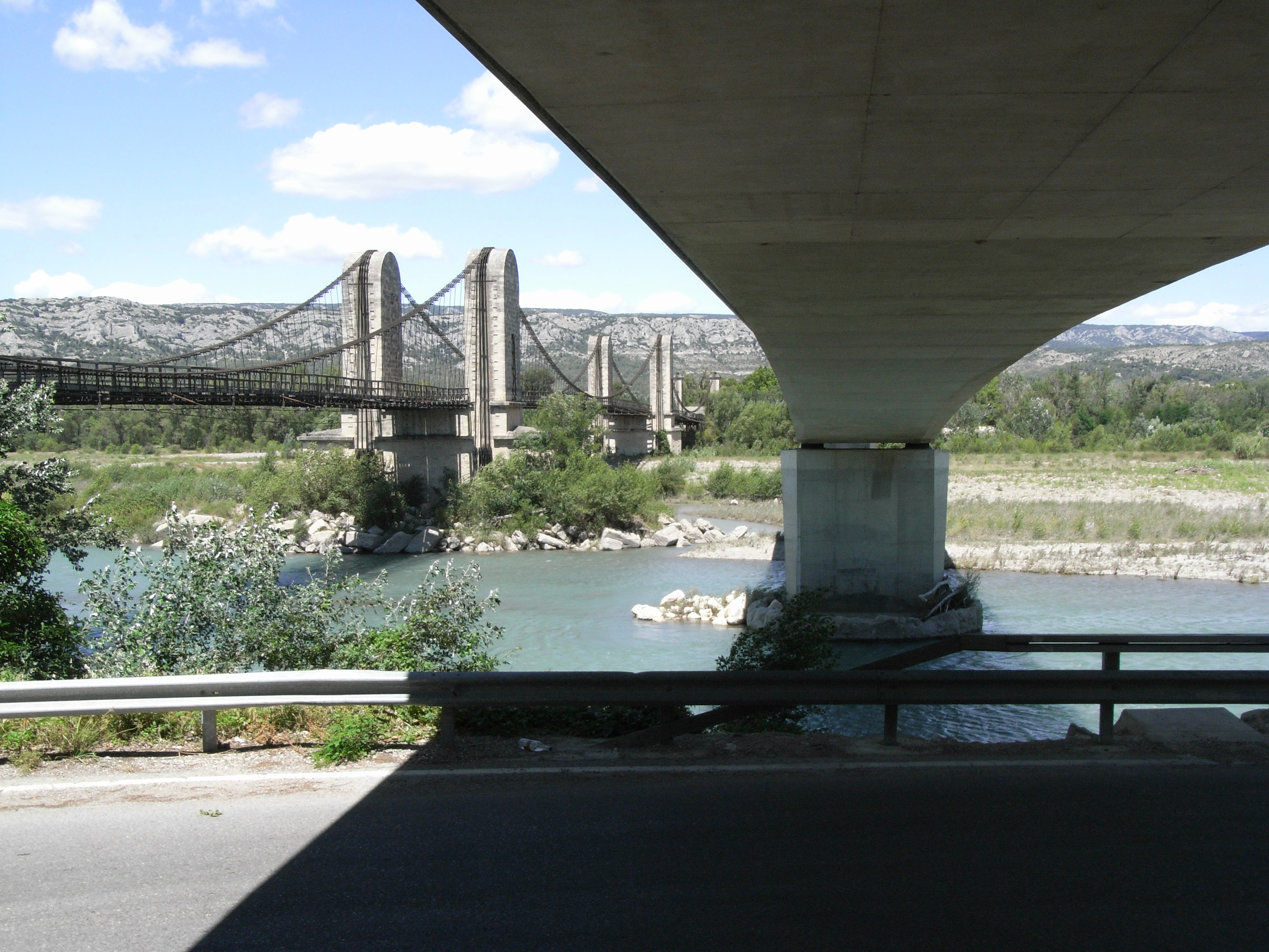 Ancien pont suspendu Mallemort 