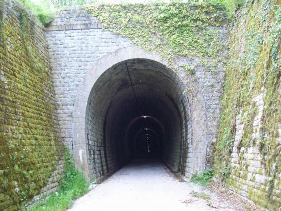 un tunnel sur le parcours
